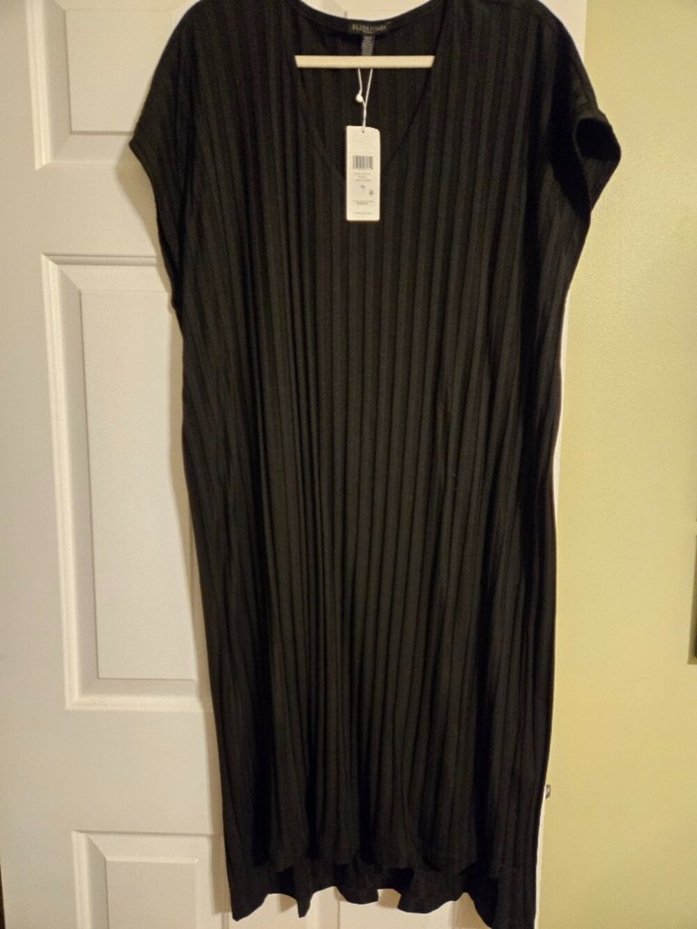 Eileen Fisher black vneck knit dress 3X